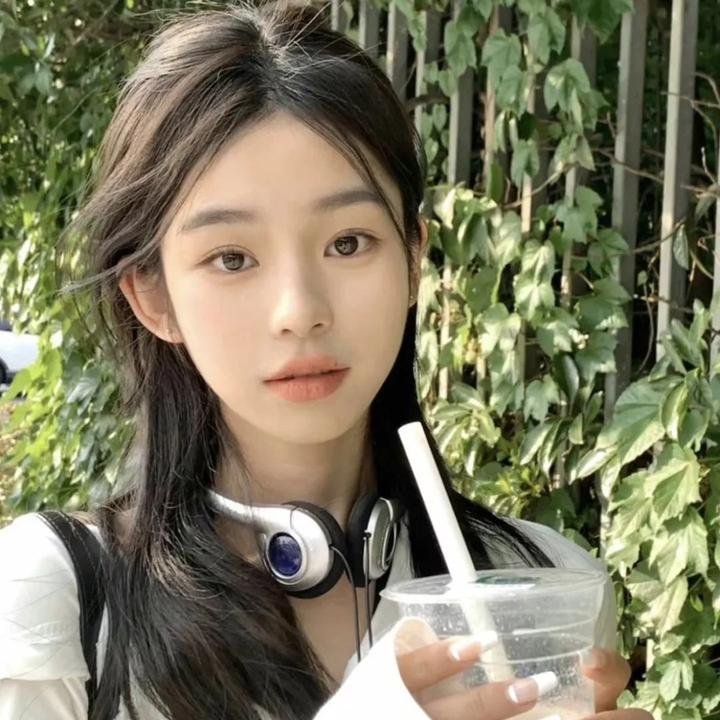 伯纳德与休伊